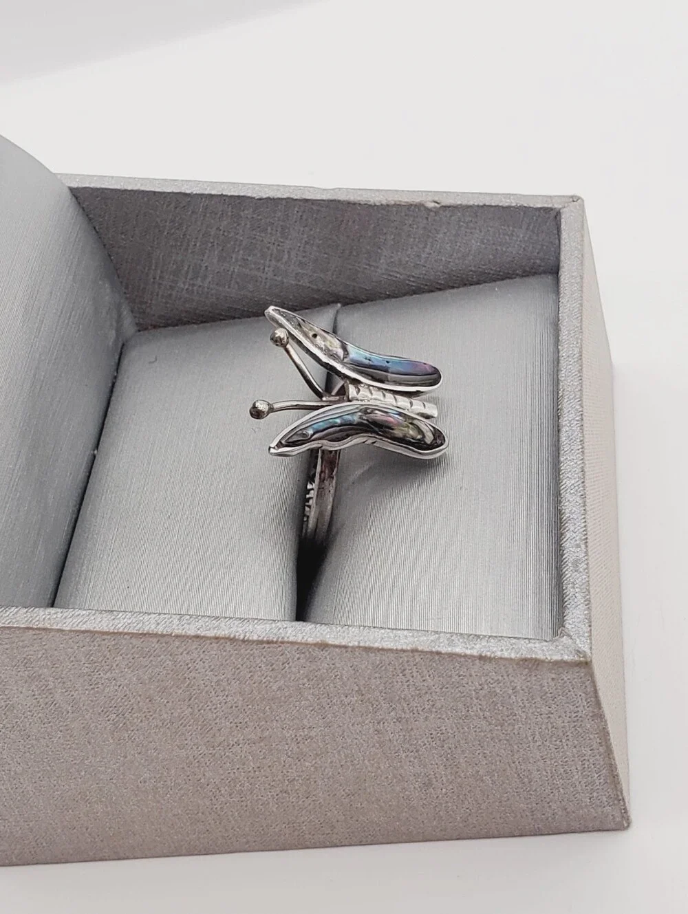 925 Sterling Silver Butterfly Vintage Ring with Abalone Inlay - Iridescent